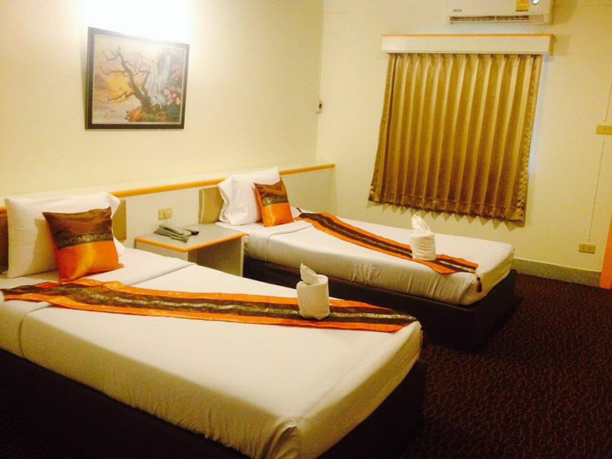 Asia Grand Hotel Hat Yai Bagian luar foto