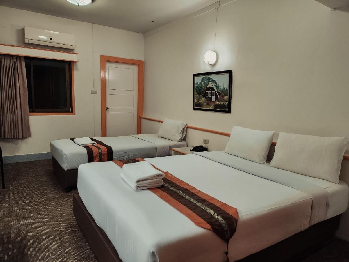 Asia Grand Hotel Hat Yai Bagian luar foto