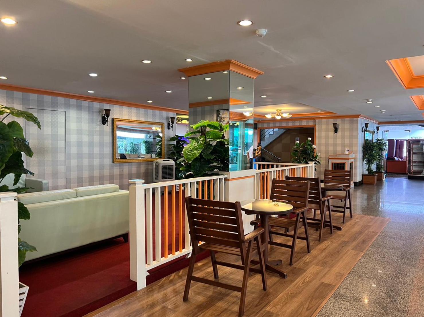 Asia Grand Hotel Hat Yai Bagian luar foto